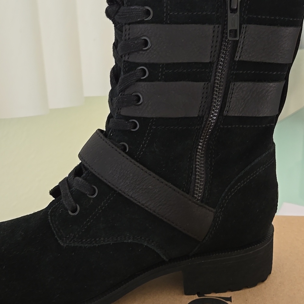 UGG Zia Black Suede Boots Sherpa Lined NWT 7.5 Womens - Picture 11 of 13